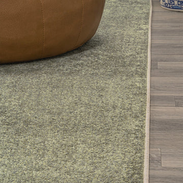 Twyla Classic Solid Low-Pile Machine-Washable Area Rug